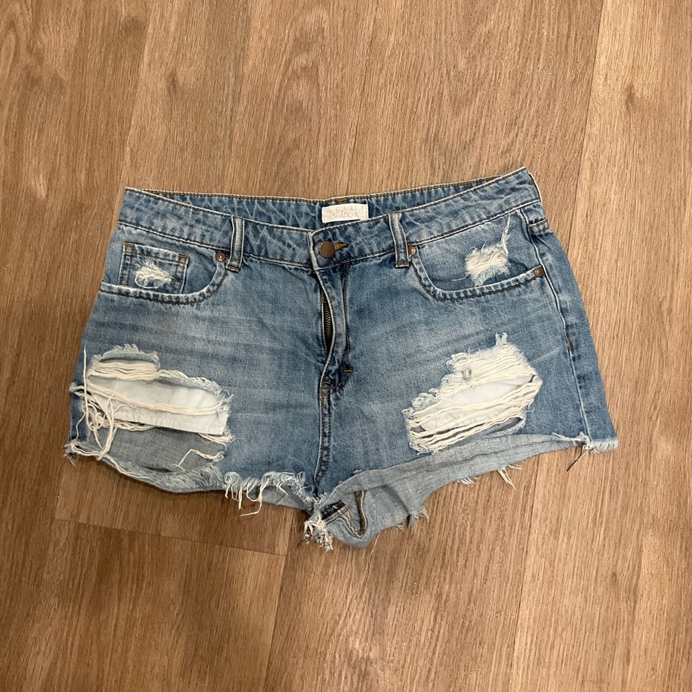 Sun & Shadow Size 30 Short blue jeans